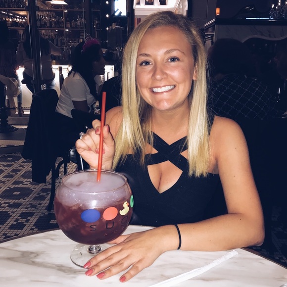 Meet your Posher, Jacqueline - Picture 1 of 1